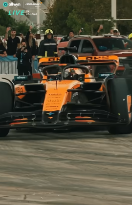 McLaren MCL60: Η αδρεναλίνη στα ύψη στο Allwyn | McLaren Racing LIVE IN ATHENS!