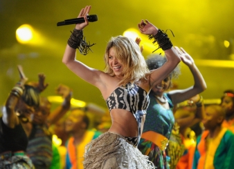 shakira-wakawaka2