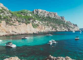 vacation-destinations-abroad
