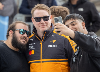 selfie-fans-mclaren