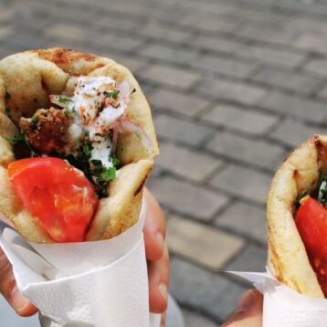 to-kalytero-souvlaki-athina