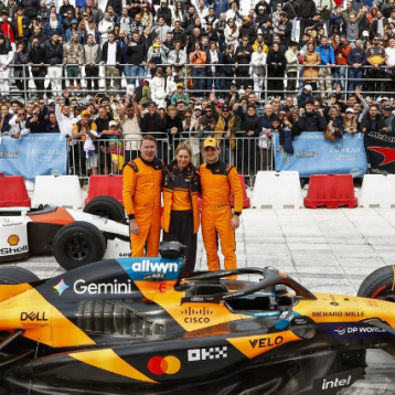 mclarenf1teamliveinathens