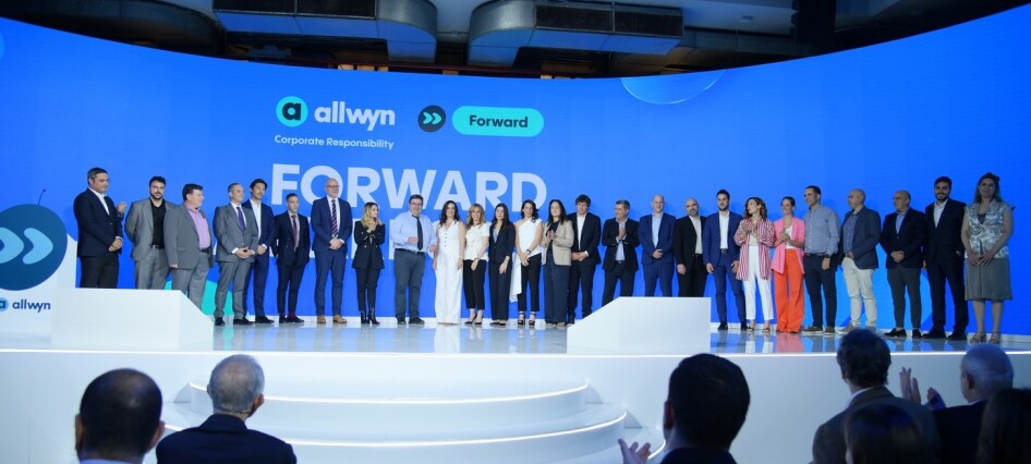 forwardallwyn