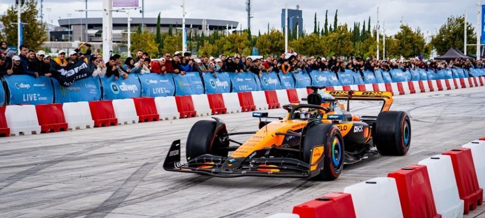 allwyn-mclarenracing-oaka__1_