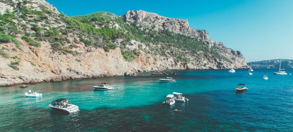 vacation-destinations-abroad