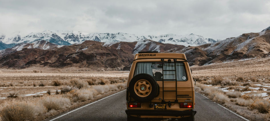 roadtrip-abroad-unsplash